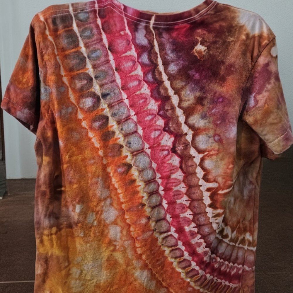 Cool Handmade One-of-a-kind Tie-dye Unisex T-shirt L - Picture 8 of 10